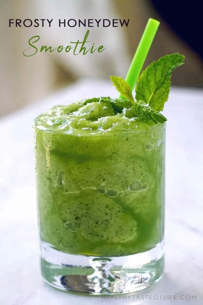 honeydew smoothie in a glass