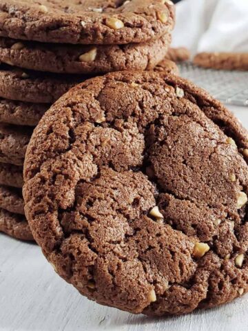 Stack of Nutella brownie cookies.